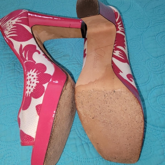 Open toe pink & white ladies heels - Picture 3 of 4
